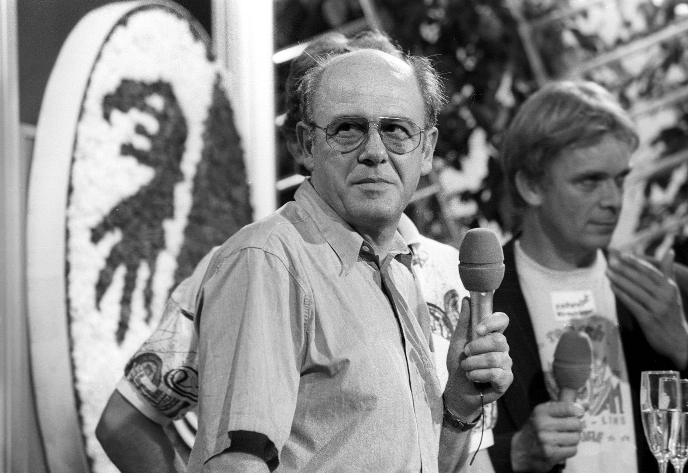 Am 22.05.1993 feiert der SC Freiburg den Aufstieg in die Bundesliga. Achim Stocker (l.) und Volker Finke (r.). Foto: Imago Images